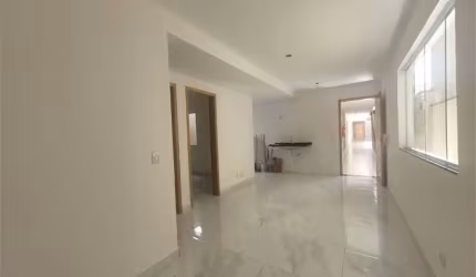 Apartamento à venda com 40m²  -Vila Invernada.