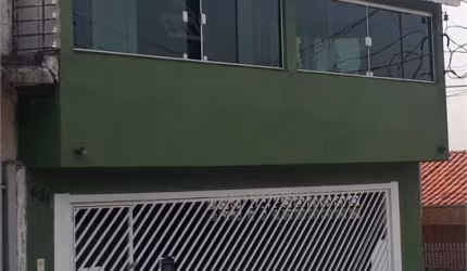 Sobrado à venda na Cidade Vargas