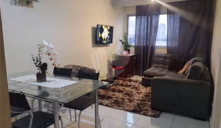 Apartamento a venda de 2 dormitórios no Jabaquara