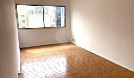 APARTAMENTO COM 3 QUARTOS A VENDA EM PINHEIROS