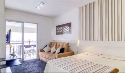 Studio na avenida Aratãs