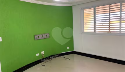 Sobrado com 4 dormitórios - Vila Campo Grande