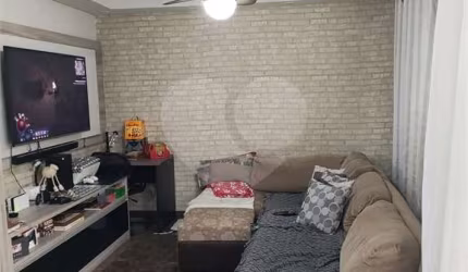 Casa em Condomínio fechado - metrô Jabaquara