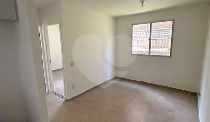 Apartamento 2 quartos em condomínio fechado no Jaraguá