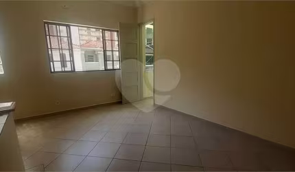 Condomínio com 2 quartos à venda em Pompéia - SP