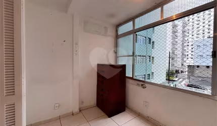 Apartamento com 1 quartos à venda ou para locação em José Menino - SP