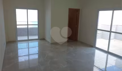 Apartamento com 4 quartos à venda em Ocian - SP
