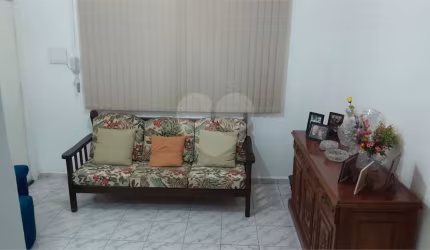 Apartamento com 2 quartos à venda em Embaré - SP