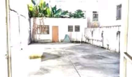 Casa à venda ou para locação em Vila Mathias - SP