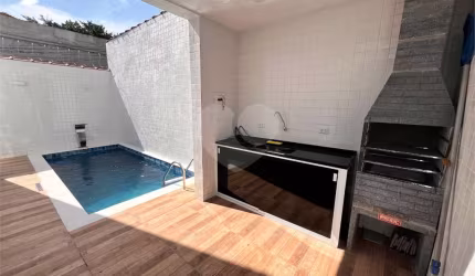 Casa com 3 quartos à venda ou para locação em Aparecida - SP