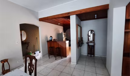 Apartamento com 4 quartos à venda em Itararé - SP