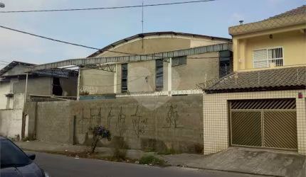 Galpão à venda em Vila Valença - SP