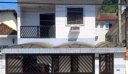 Casa com 4 quartos à venda em Marapé - SP