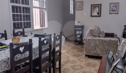 Sobrado com 4 quartos à venda ou para locação em Centro - SP
