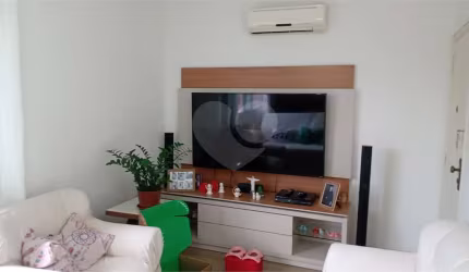 Apartamento com 2 quartos à venda em Aparecida - SP