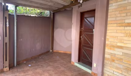 Casa com 2 quartos à venda em Vila Belmiro - SP