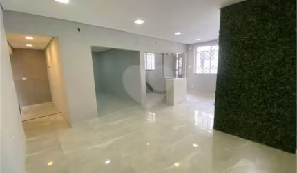 Sobrado com 3 quartos à venda ou para locação em Boqueirão - SP