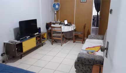 Apartamento com 1 quartos à venda em Ponta Da Praia - SP