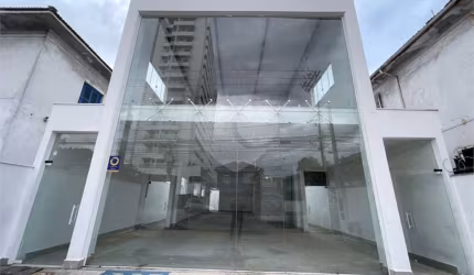 Salão Comercial à venda ou para locação em Macuco - SP