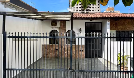 Casa com 3 quartos à venda em Solemar - SP