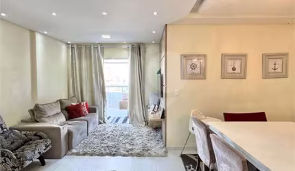Apartamento com 3 quartos à venda em Guilhermina - SP