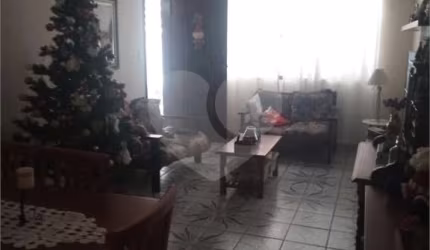 Sobrado com 4 quartos à venda em Jardim Independência - SP