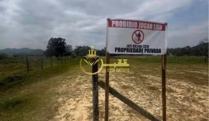 Chácara / sítio à venda na Zona Rural, Ilhota  por R$ 320.000