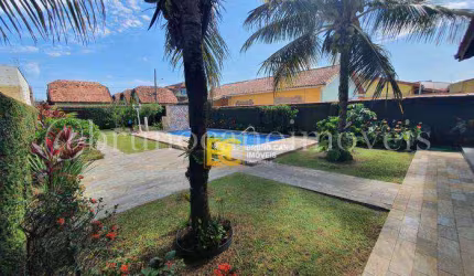 Casa térrea com piscina á 200m do mar - Beira Mar - Peruíbe/SP