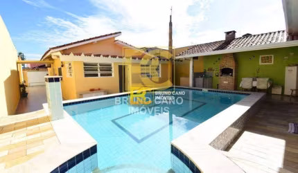 Casa térrea com piscina a venda  - Stella Maris - Peruíbe/SP