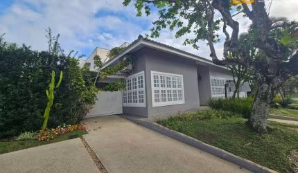 Casa com 3 dormitórios em Condomínio  - Residencial Bougainvillee IlI - Peruíbe/SP