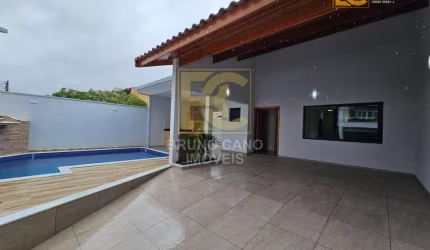 Casa térrea com piscina - Oasis - Peruíbe/SP