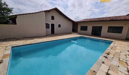 Casa térrea em 2 lotes com piscina á 100m do mar - Sao Jose - Peruíbe/SP