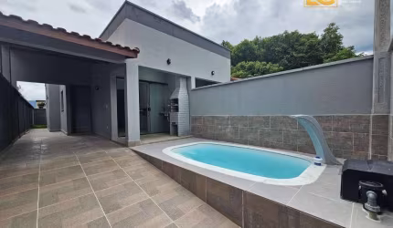Casa Nova com piscina a 1200m do mar - Oasis - Peruíbe/SP