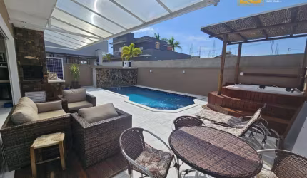 Sobrado com Piscina a Venda - Bougainvillee IV - Peruíbe/SP