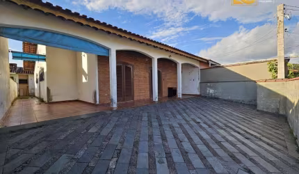 Casa a 600m do Mar à venda, - Belmira Novaes - Peruíbe/SP