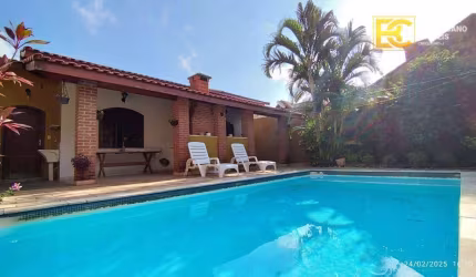 Casa com piscina - Nova Peruíbe - Peruíbe/SP
