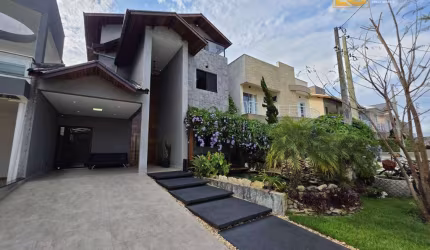 Sobrado Triplex em Condominio à Venda- Três Marias - Peruíbe/SP