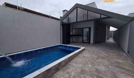 Casa nova e moderna a venda na cidade de Peruíbe - Peruíbe/SP