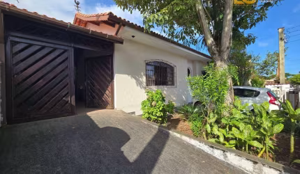 Casa Térrea em Bairro Residencial a 850m Do Mar- Stella Maris - Peruíbe/SP