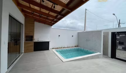 Casa Térrea Nova e Moderna  com piscina - venda á 1500 m do mar  - Flora Rica II - Peruíbe/SP