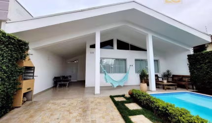 Sobrado Moderno à 50 metros do mar á venda - Oasis - Peruíbe/SP