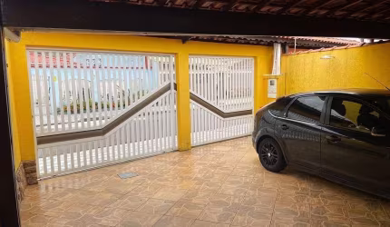 BELÍSSIMA CASA, AMPLA E ACABAMENTO FINO