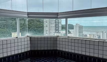 INCRÍVEL COBERTURA, À 650M DO MAR E LAZER COMPLETO