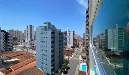 BELÍSSIMO APARTAMENTO, À 420M DO MAR E LAZER COMPLETO