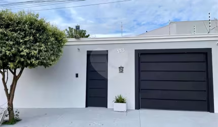Casa com 3 quartos à venda em Parque Residencial Cândido Portinari - SP