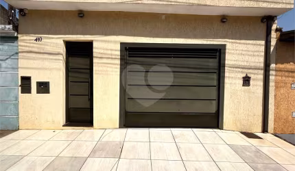 Casa com 2 quartos à venda em Parque Dos Flamboyans - SP