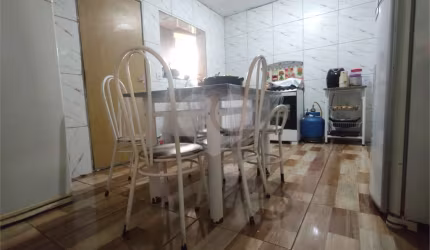 Casa com 4 quartos à venda em Jardim Maria Das Graças - SP