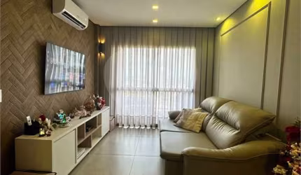 Apartamento com 3 quartos à venda em Presidente Médici - SP