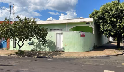 Casa com 3 quartos à venda em Jardim Anhangüera - SP