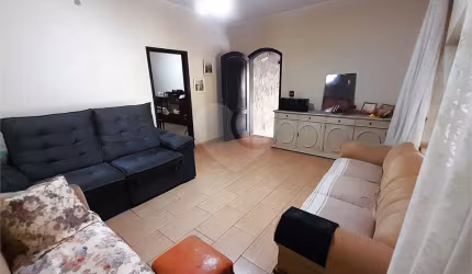 Casa com 5 quartos à venda em Jardim Anhangüera - SP